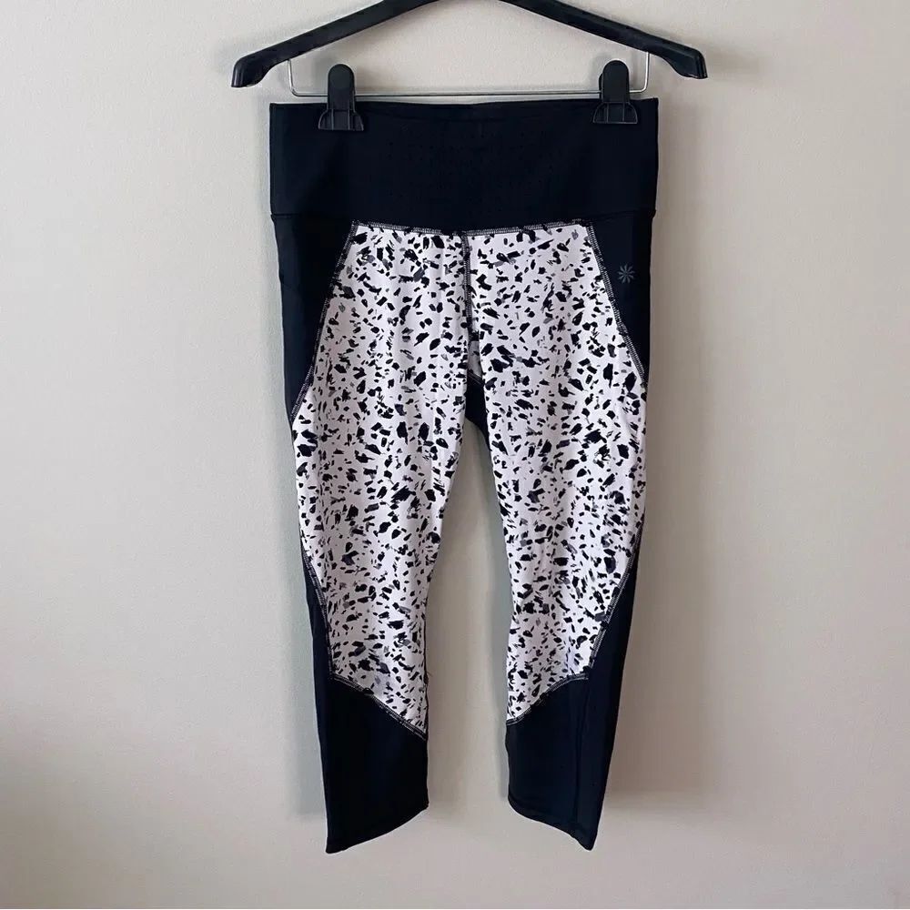 Athleta cropped printed leggings 